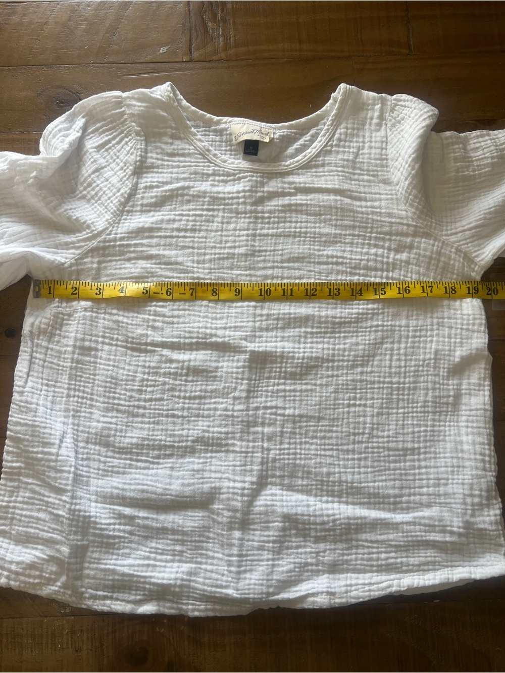 Universal Thread White Blouse Size Medium - Picture 6 of 7